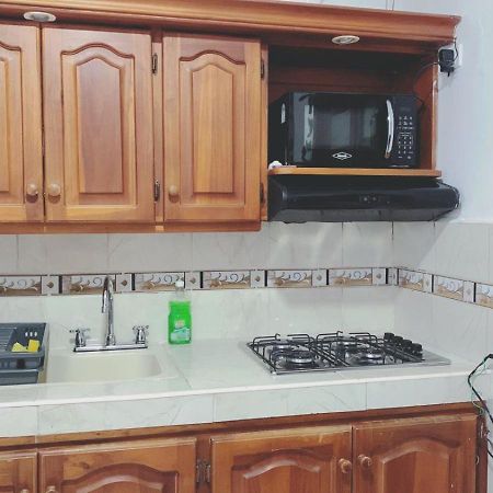 Hotel Habitacion Privada En Jardin Cerca Al Parque Zewnętrze zdjęcie
